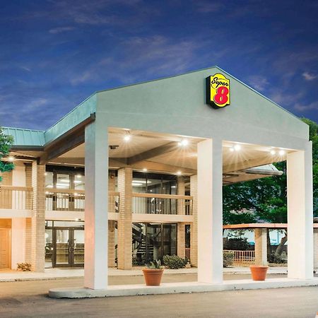 Super 8 By Wyndham Ozona Hotel Екстериор снимка