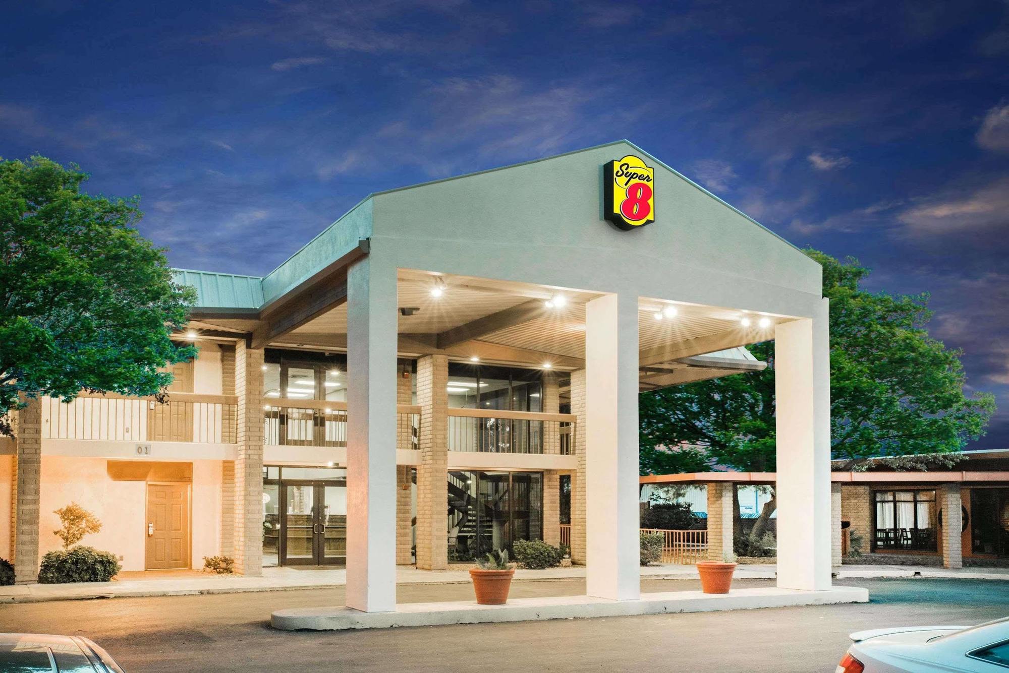 Super 8 By Wyndham Ozona Hotel Екстериор снимка